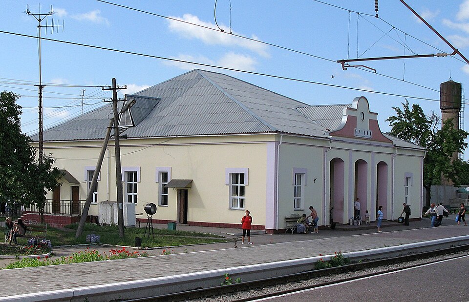 Brovki railway station