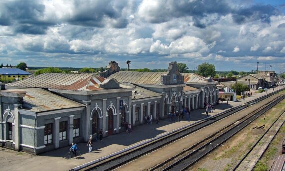 Залізнична станція Сарни